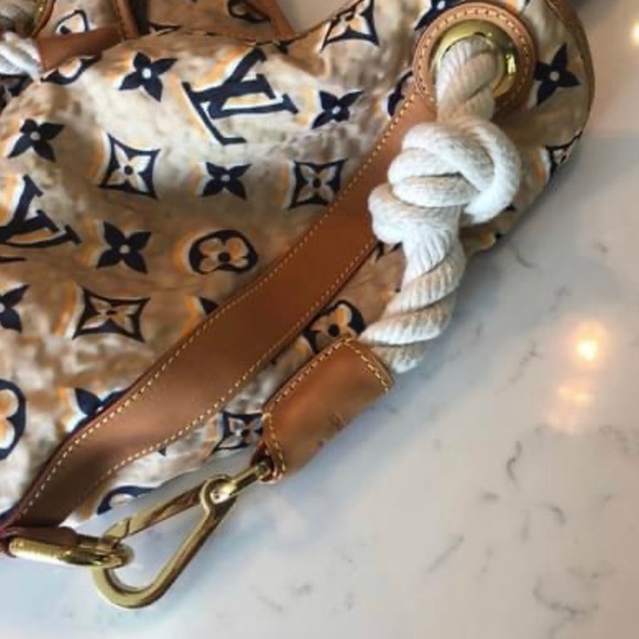Authentic Limited Edition Louis Vuitton “Cruise Bulles” Handbag - Picture 4 of 7